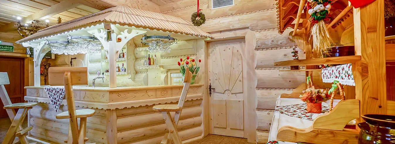 Гатэль Białka Tatrzańska Татры адпачынак у гарах Польшча - выгляд на драўляны бар